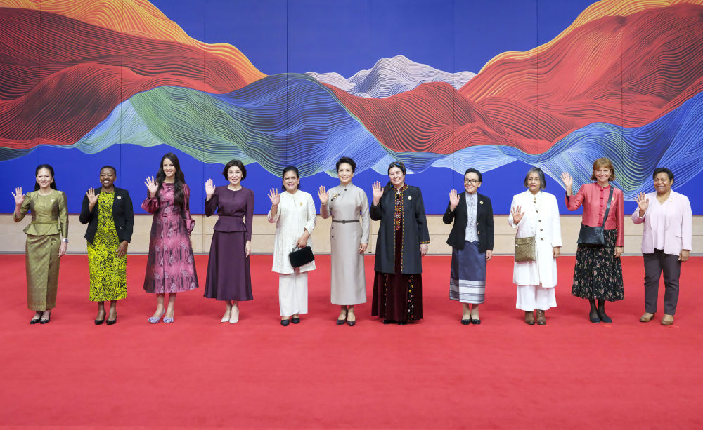 中国工艺美术馆---零距离微工艺、邂逅瑰宝